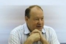 Аркадий Петров