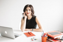 Бизнес по-женски: 5 правил как не потерять женственность