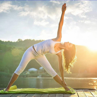Практика йоги — стройность, спокойствие, здоровье