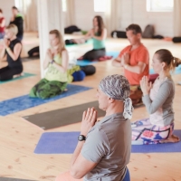 Базовый курс обучения инструкторов по йоге