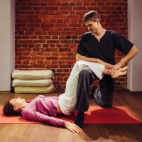 Йогатерапия - здоровая спина и суставы