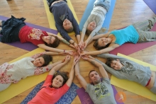 Йога-психологическая группа Yogaliving в Коломягах